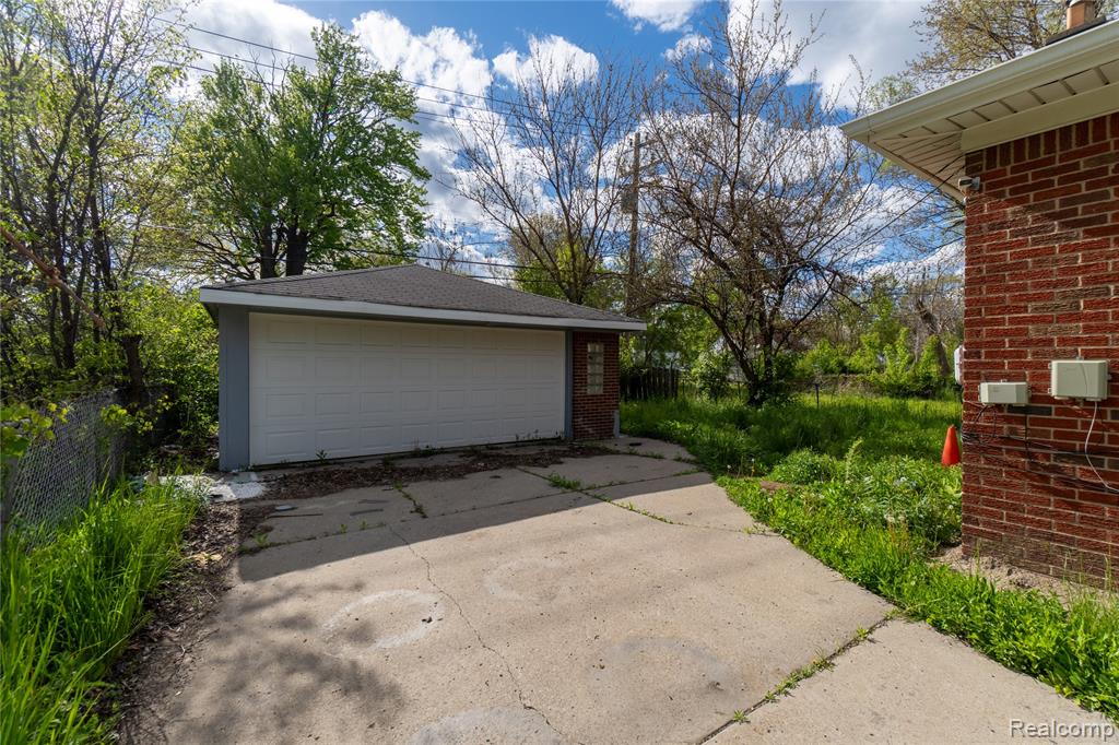 18445 Helen Street, Detroit, MI 48234 — Photo 23