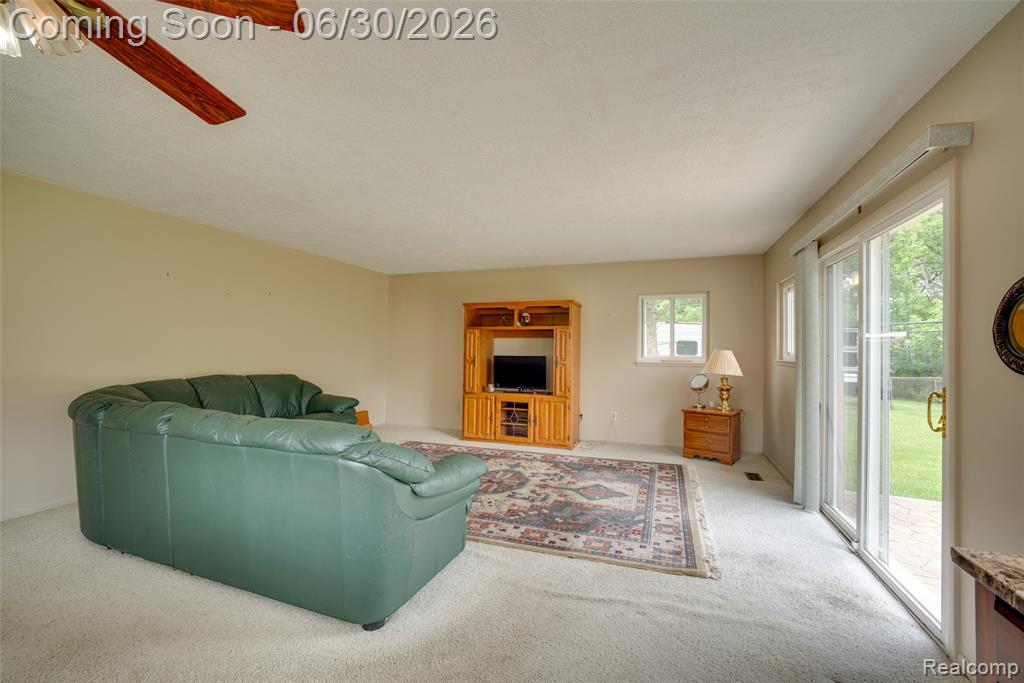 16944 Hans Court, Fraser, MI 48026 — Photo 7
