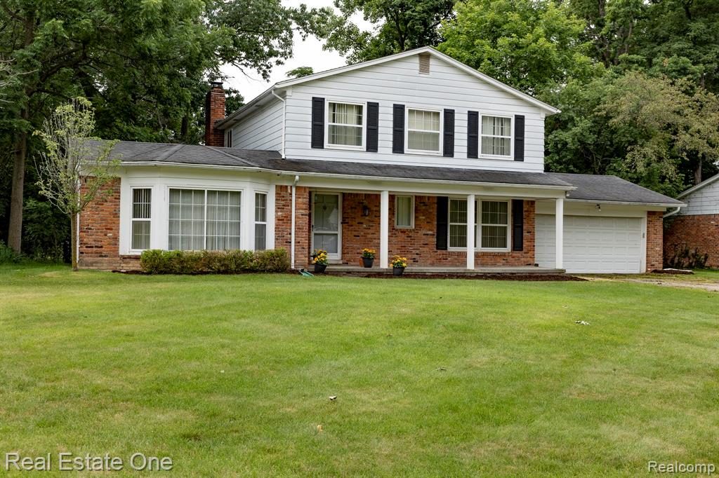 4259 Pinecroft Court, West Bloomfield, MI — Photo 2