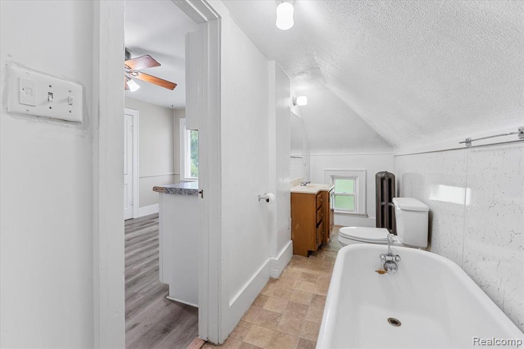 922 Maple, Wyandotte, MI 48192 — Photo 17