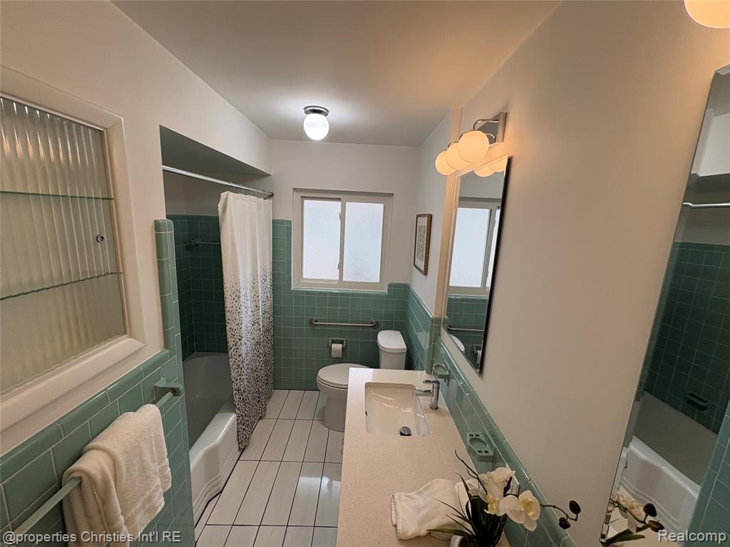 17330 Beverly Road, Beverly Hills, MI 48025 — Photo 15