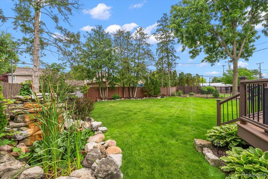 415 Yerkes Street, Northville, MI 48167 — Photo 6