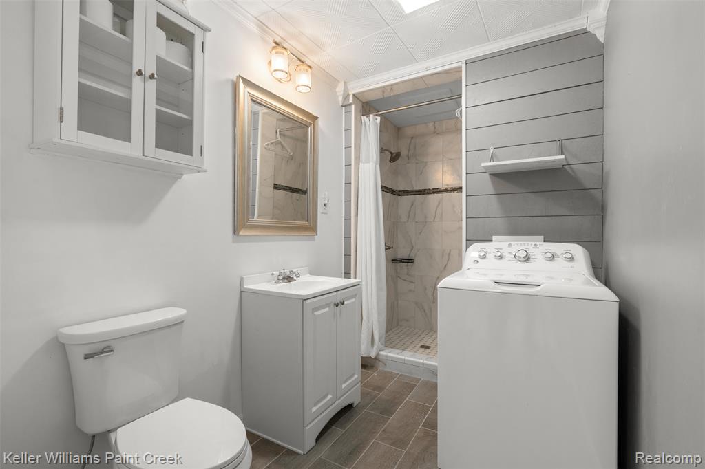 990 N Oxford Road, Oxford, MI 48371 — Photo 14