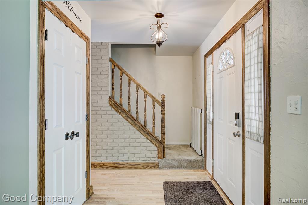 661 Merrimac Road, Canton, MI 48188 — Photo 6