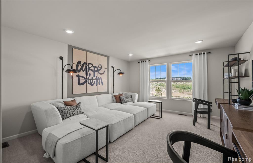 30105 Norway Drive, New Hudson, MI, 48165