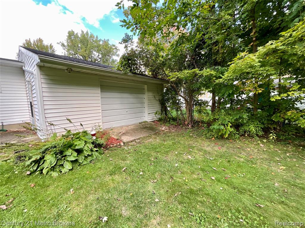 6272 Elro Street, Burton, MI 48509 — Photo 4