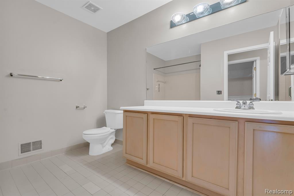 41699 Mitchell Road, Novi, MI — Photo 22