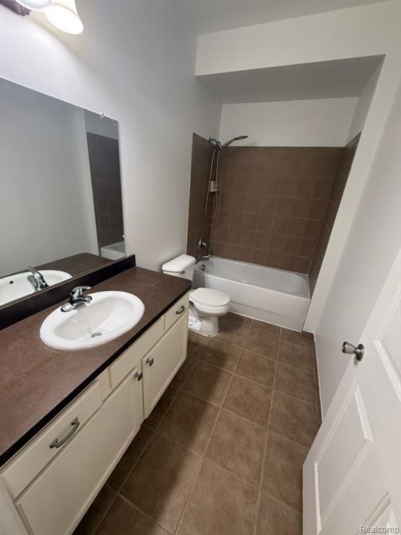 48449 MANOR BRIDGE Drive, Canton, MI 48188 — Photo 12