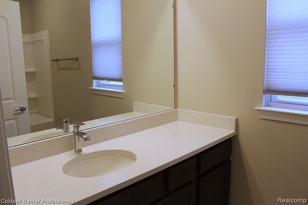 48372 FIELDSTONE Drive, Northville, MI — Photo 15