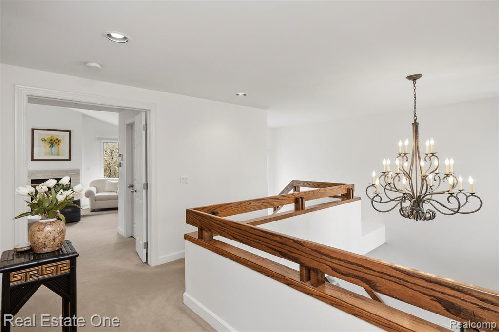 7026 Daventry Woods Drive, West Bloomfield, MI — Photo 23