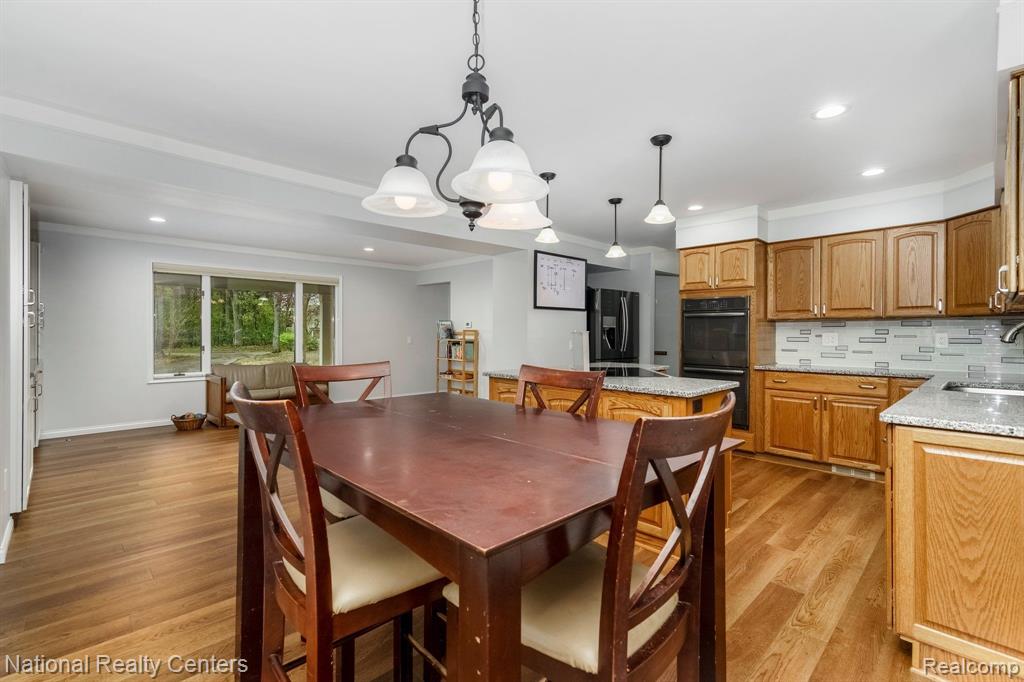 825 E WARDLOW Road, Highland, MI 48356 — Photo 17