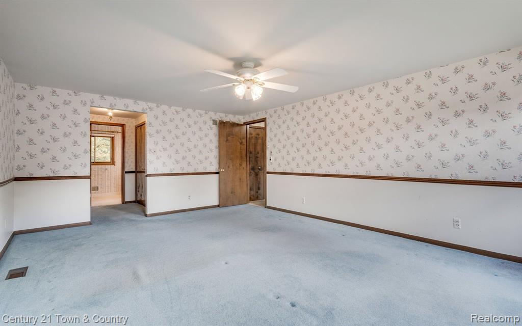 16436 OLD BEDFORD Road, Northville, MI 48168 — Photo 24