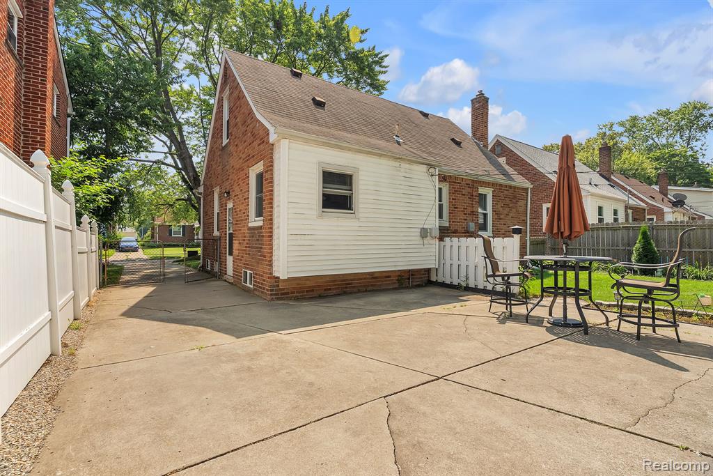 9619 Mercedes, Redford, MI 48239 — Photo 44