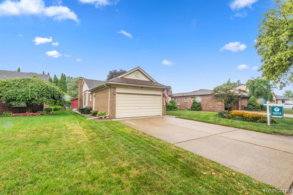 42917 Freeport Drive, Sterling Heights, MI 48313 — Photo 2