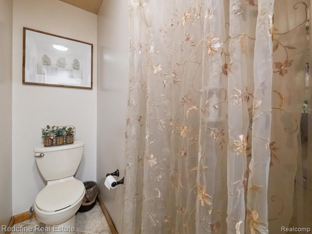 6730 Lakeshore Drive, Newport, MI 48166 — Photo 23