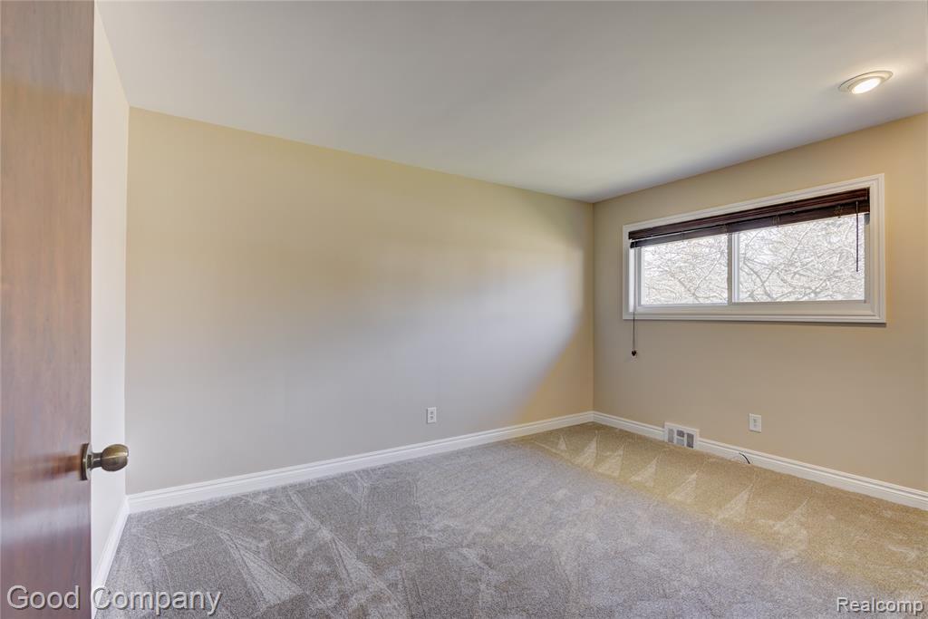 53400 Tundra Drive, Shelby Twp, MI 48316 — Photo 39