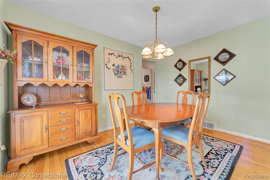 8219 Roselawn Street, Westland, MI — Photo 13