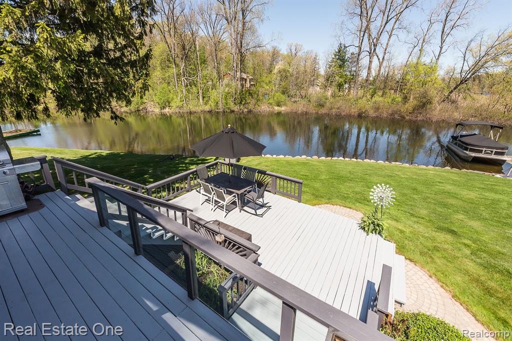 7311 BISCAYNE Court, White Lake, MI 48383 — Photo 13