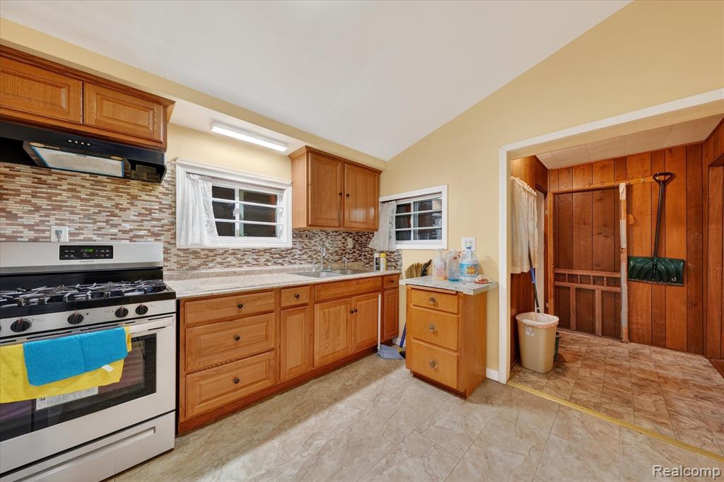 5086 Casmere Street, Detroit, MI 48212 — Photo 19