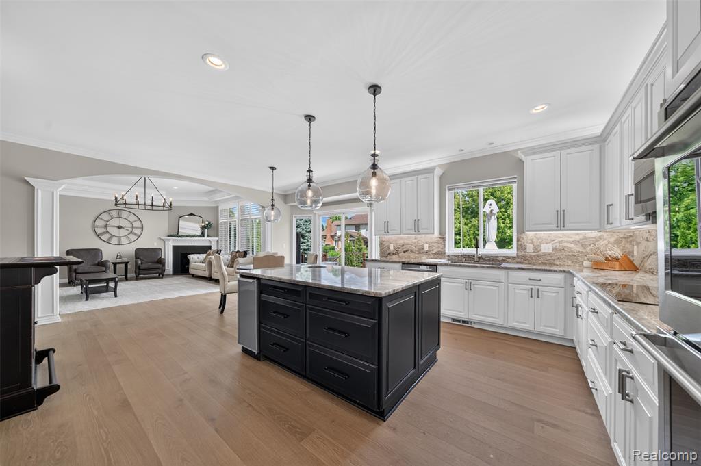 6828 Merrick Drive, Troy, MI 48098 — Photo 15