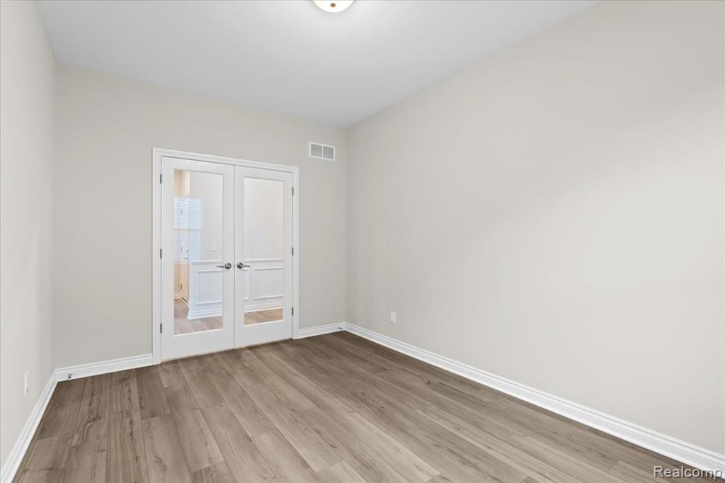 565 Jubilee Drive, Whitmore Lake, MI 48189 — Photo 15