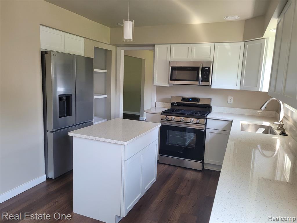 4212 Halkirk Drive, Waterford, MI 48329 — Photo 13