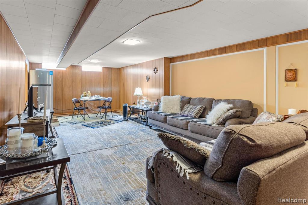 6125 ARDMORE, Dearborn Heights, MI 48127 — Photo 25