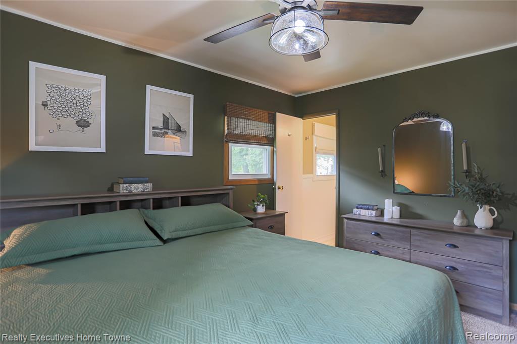 2687 Los Angeles Drive, Wolverine Lake, MI 48390 — Photo 30