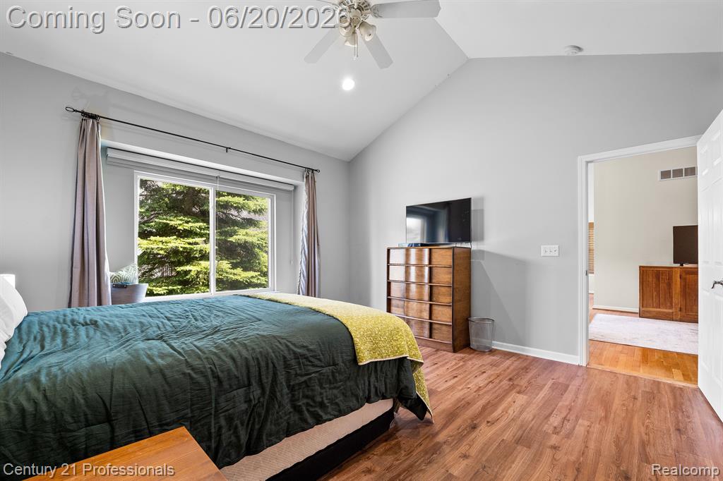 3305 Grove Lane, Auburn Hills, MI 48326 — Photo 27