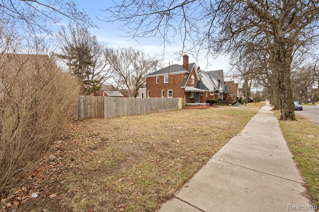8520 FREDA Street, Detroit, MI 48204 — Photo 4
