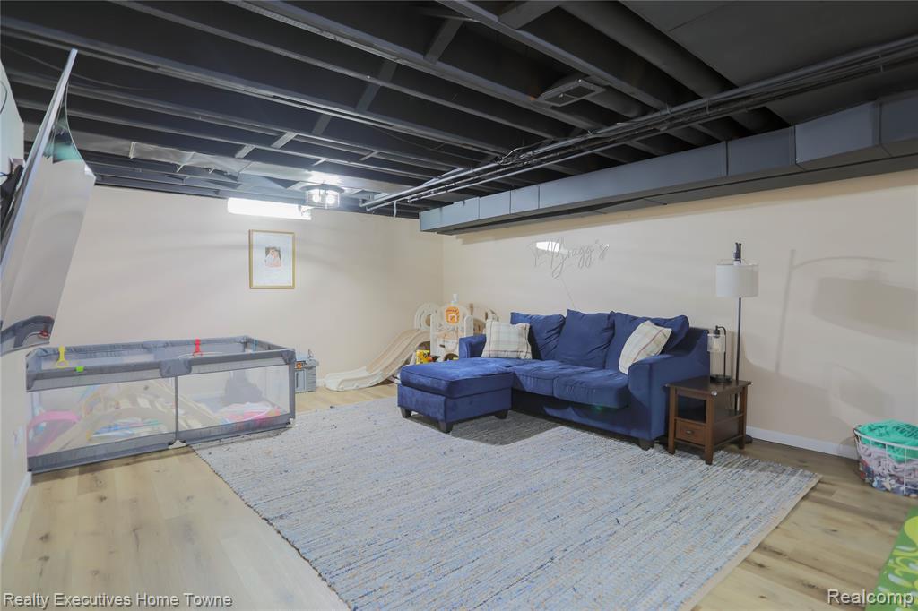 29847 Palomino Drive, Warren, MI 48093 — Photo 37
