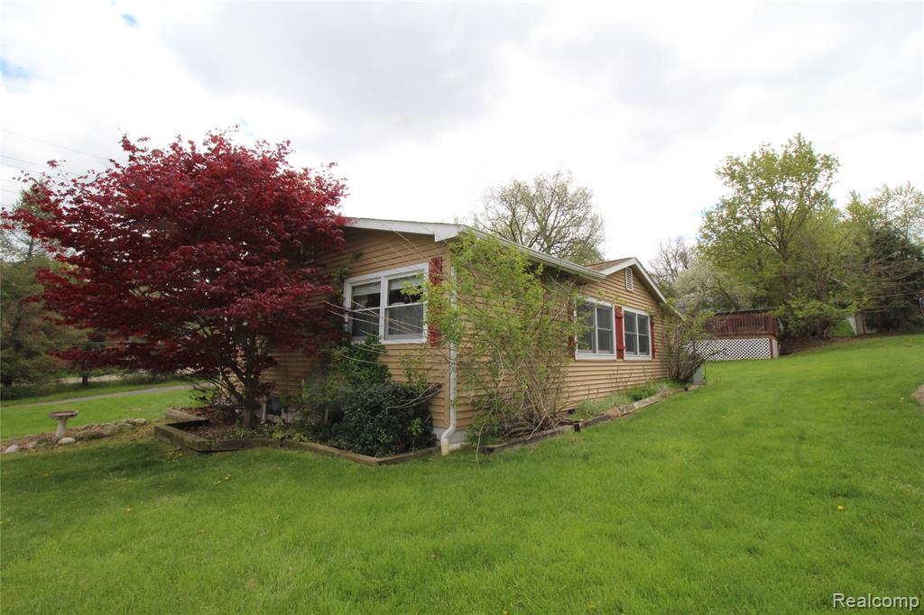 124 E Lafayette Street, Milford, MI 48381 — Photo 5