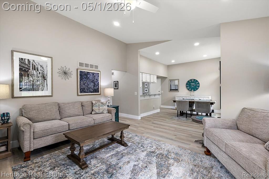 1932 Valley Lane, Lake Orion, MI — Photo 4