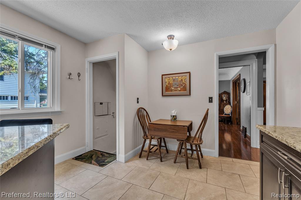 190 Crocker Boulevard, Mount Clemens, MI 48043 — Photo 23
