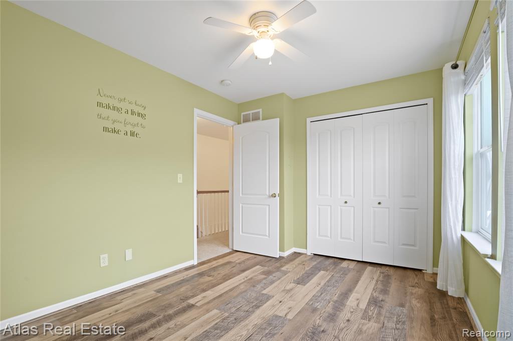 4028 Grand Oaks Court, Burton, MI 48519 — Photo 35