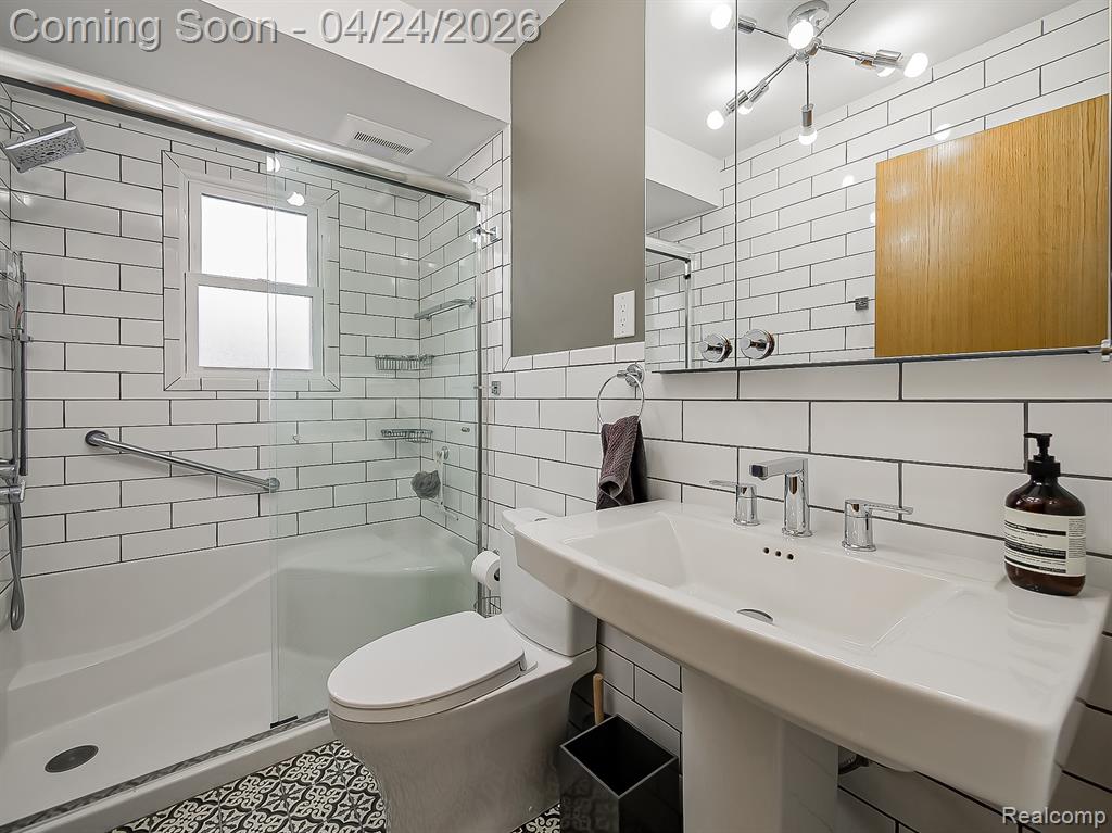 3433 Hillside Drive, 36, Royal Oak, MI 48073 — Photo 12