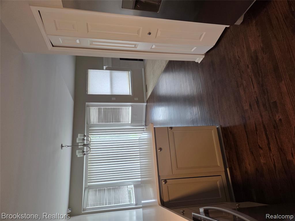 35484 Grant, New Baltimore, MI 48047 — Photo 21