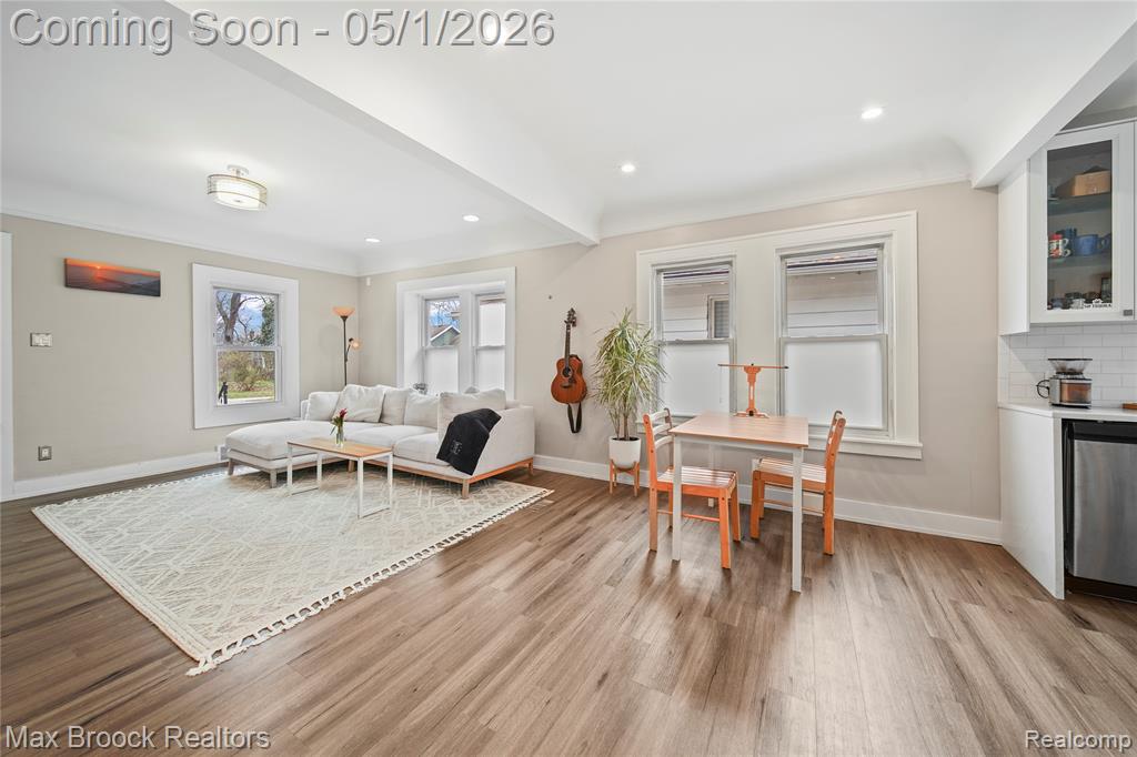 595 E Drayton Street, Ferndale, MI 48220 — Photo 6