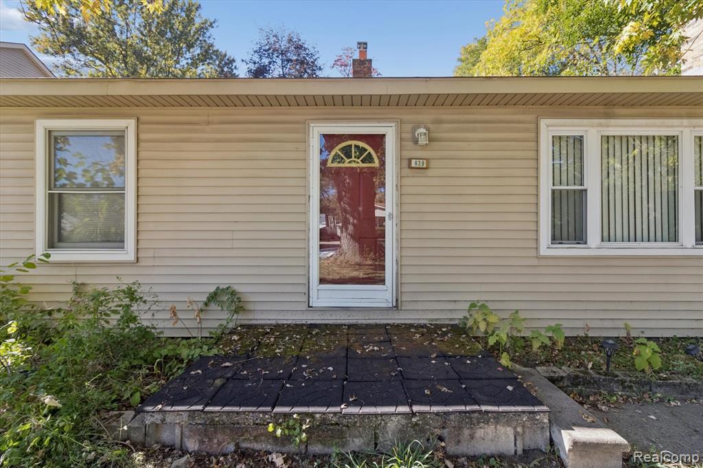 639 N Harvey Street, Westland, MI — Photo 4