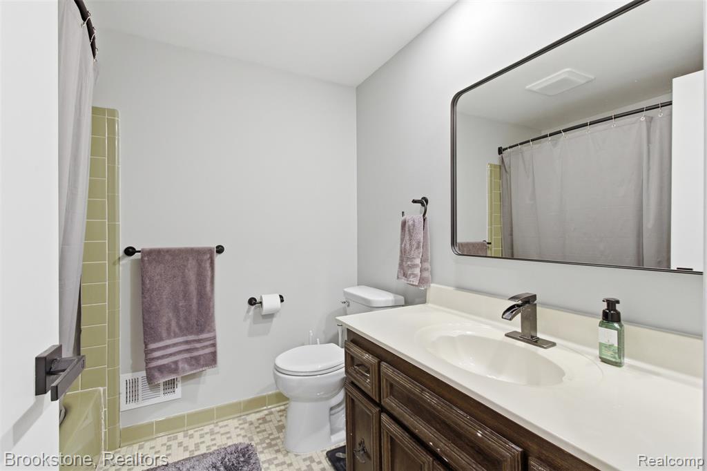 1334 Beemer Court, Oxford, MI 48371 — Photo 19