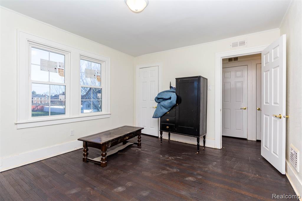 2261 Lawrence Street, Detroit, MI 48206 — Photo 19