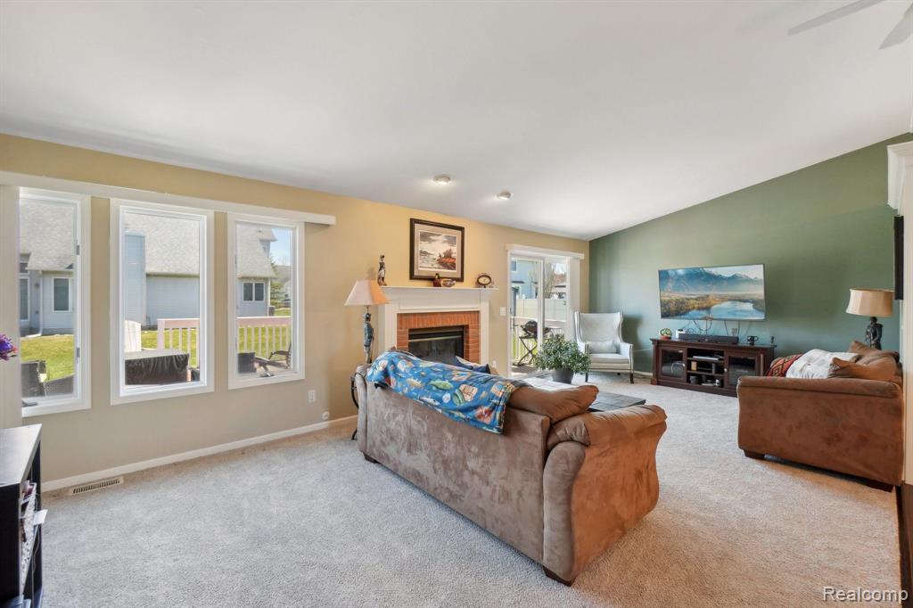 8061 ROSE Lane, Goodrich Vlg, MI — Photo 10