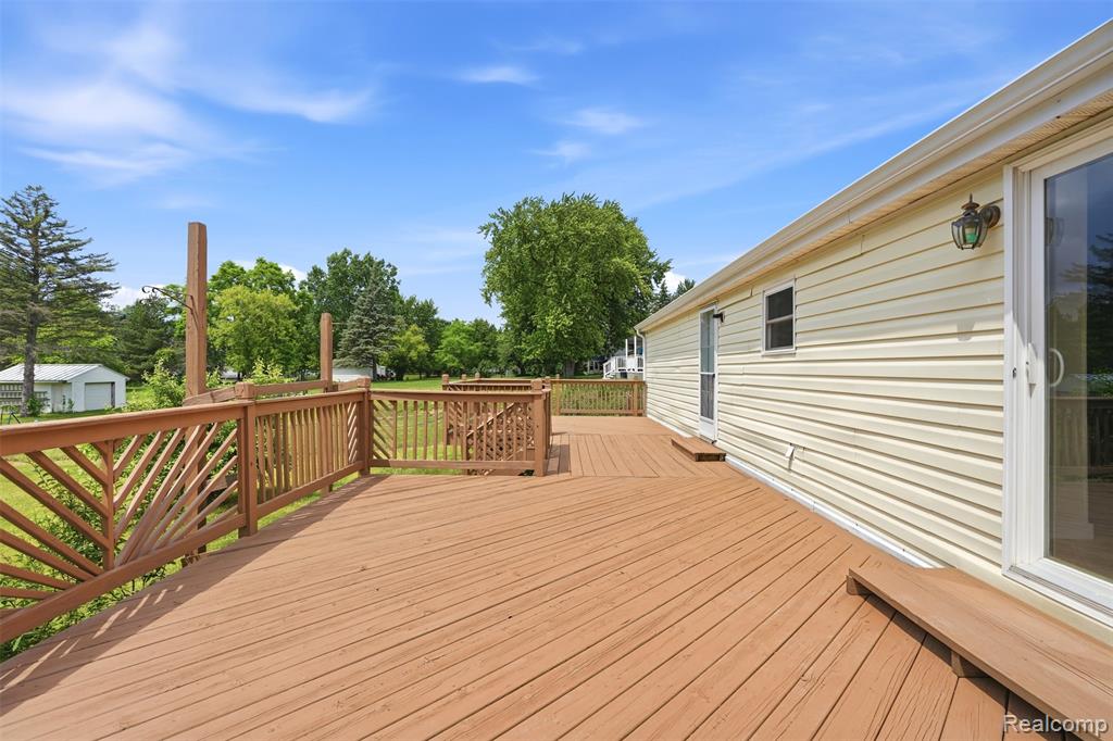 4420 Dublin Road, Burton, MI 48529 — Photo 40