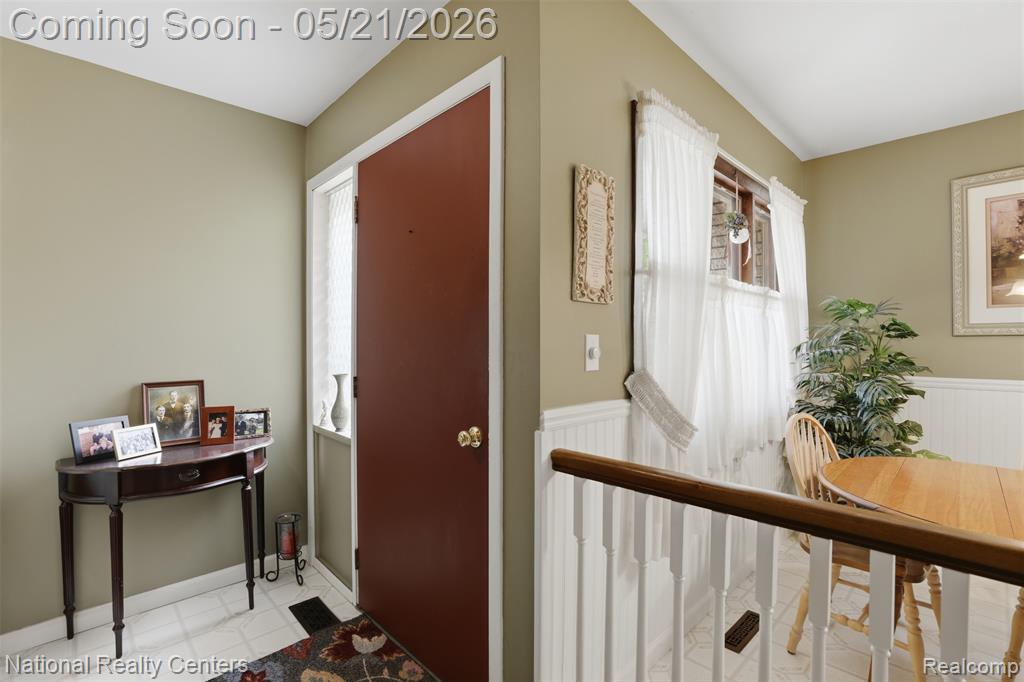 16607 Macarthur, Redford, MI 48240 — Photo 7