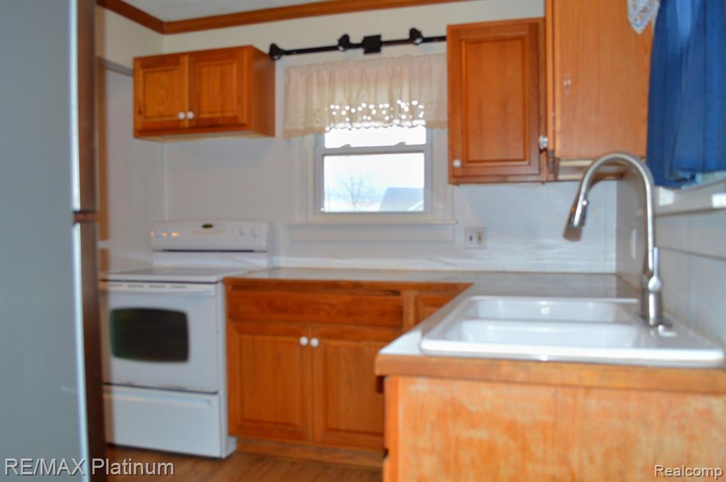 6119 TORREY Road, Flint, MI 48507 — Photo 3