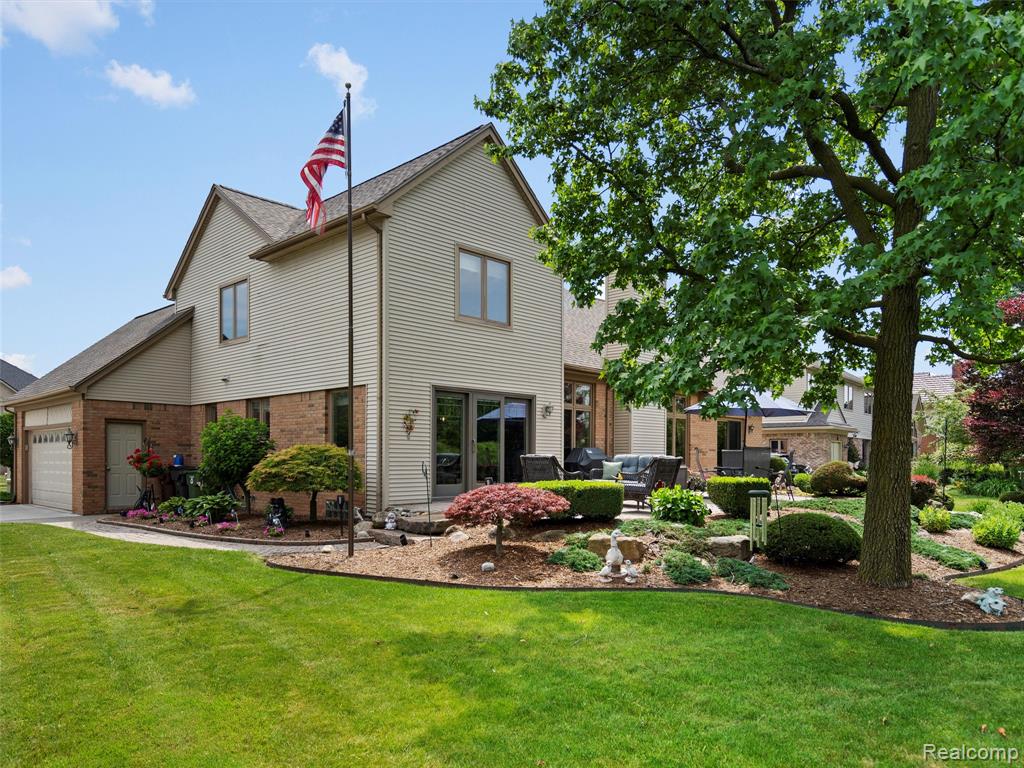 47215 Robins Nest Drive, Utica, MI 48315 — Photo 52