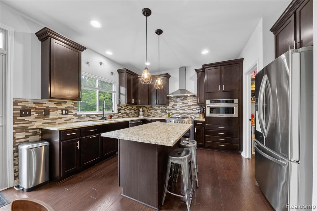 9665 Windsor Lane, Clarkston, MI 48348 — Photo 17
