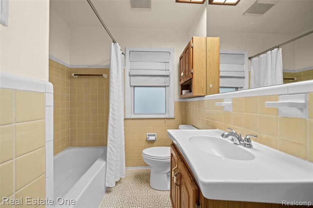 816 N Kenwood Avenue, Royal Oak, MI 48067 — Photo 19