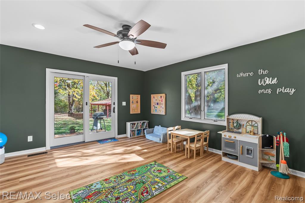 4327 S Dye Road, Swartz Creek, MI 48473 — Photo 16