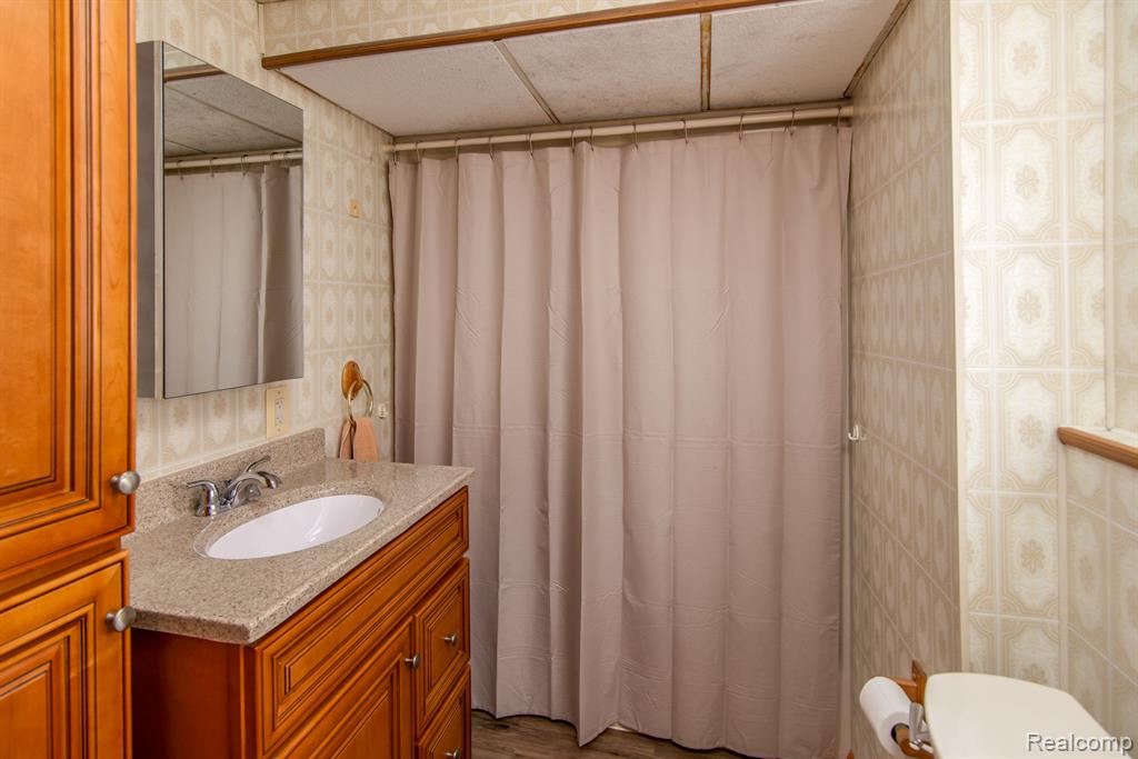 44850 ECORSE Road, Belleville, MI 48111 — Photo 23